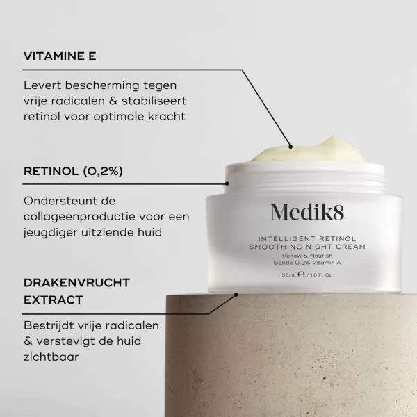 medik8 intelligent retinol smoothing night cream